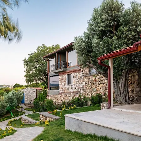 Baska Urla 酒店 2*