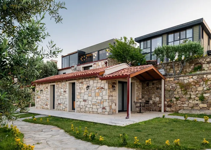 Baska Urla מלון דניזלי